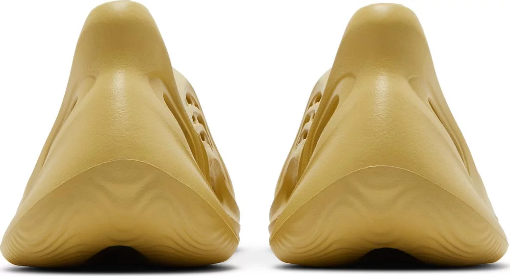 Yeezy Foam Runner Sulfur - kicks n'spired